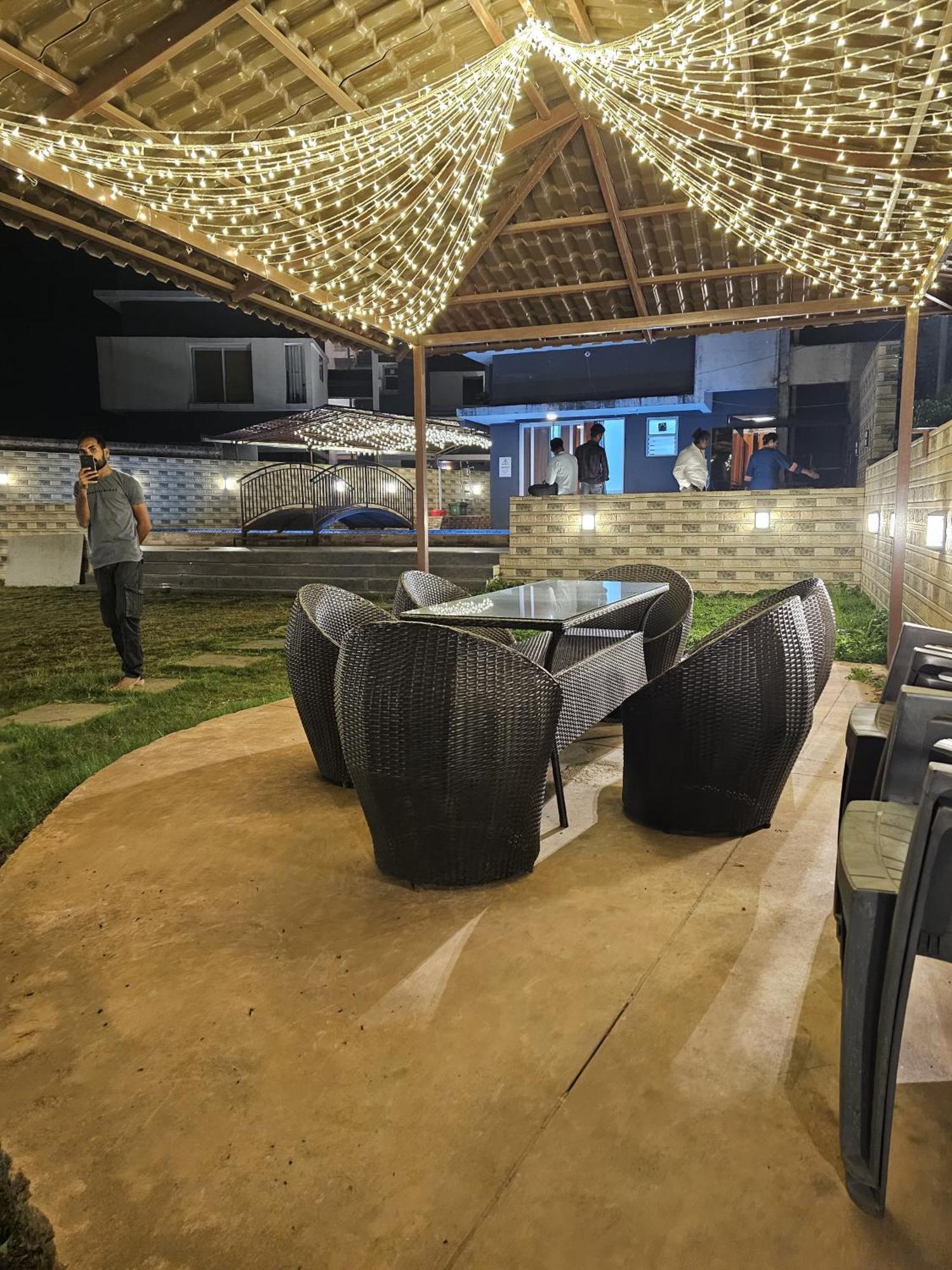 Villa Casa Lola à Lonavala Extérieur photo
